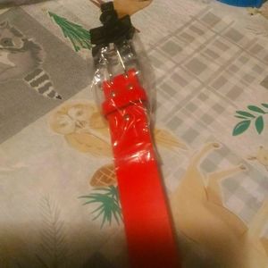 Woman's red sz large leather belt